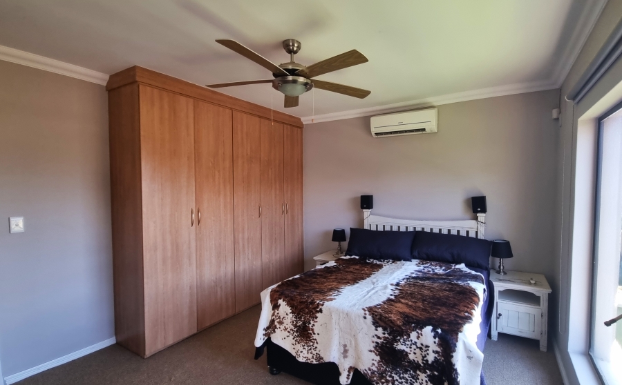 5 Bedroom Property for Sale in Melodie North West